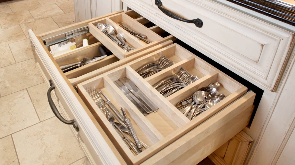built-in drawer organizer for silverware